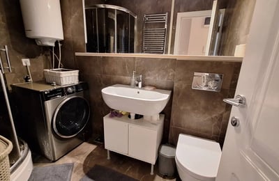 Location d’un appartement spacieux de 4 pièces, 130 m², Nouveau Belgrade, Belgrade, Serbie